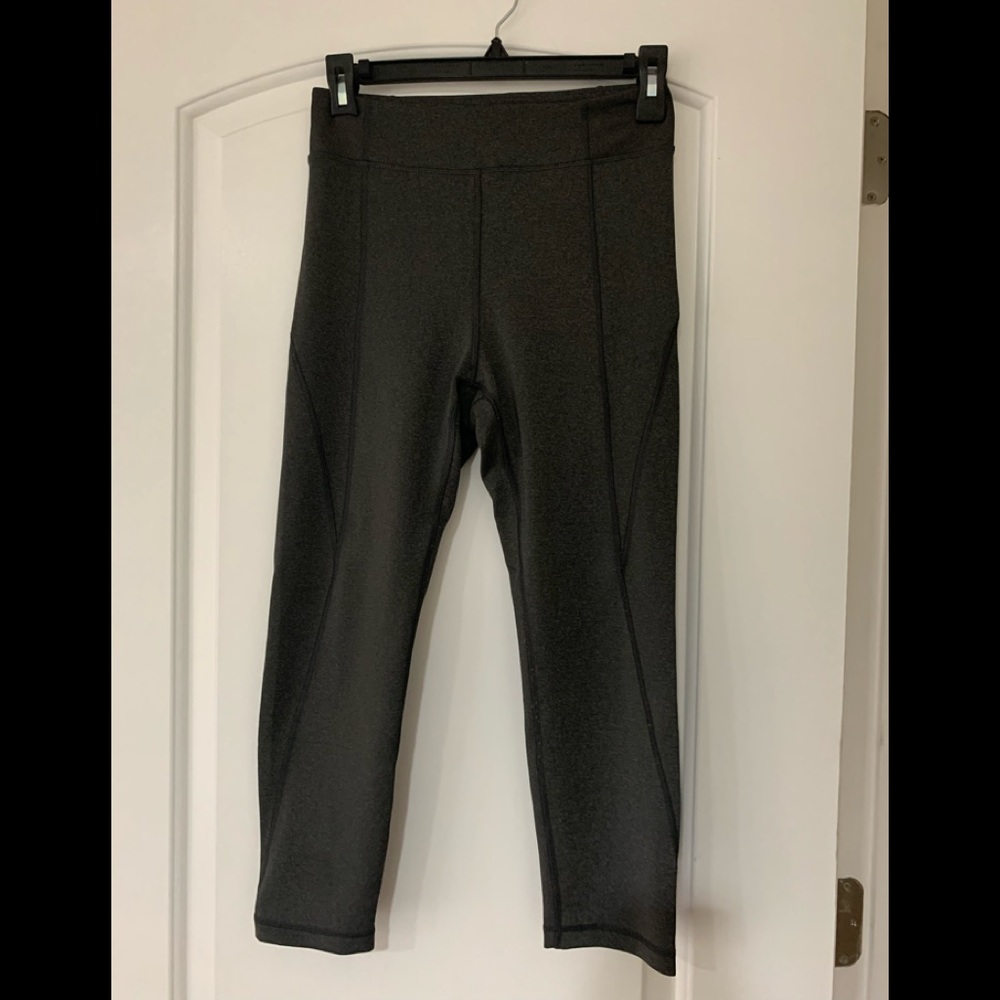 IVY Park, cropped leggings size small